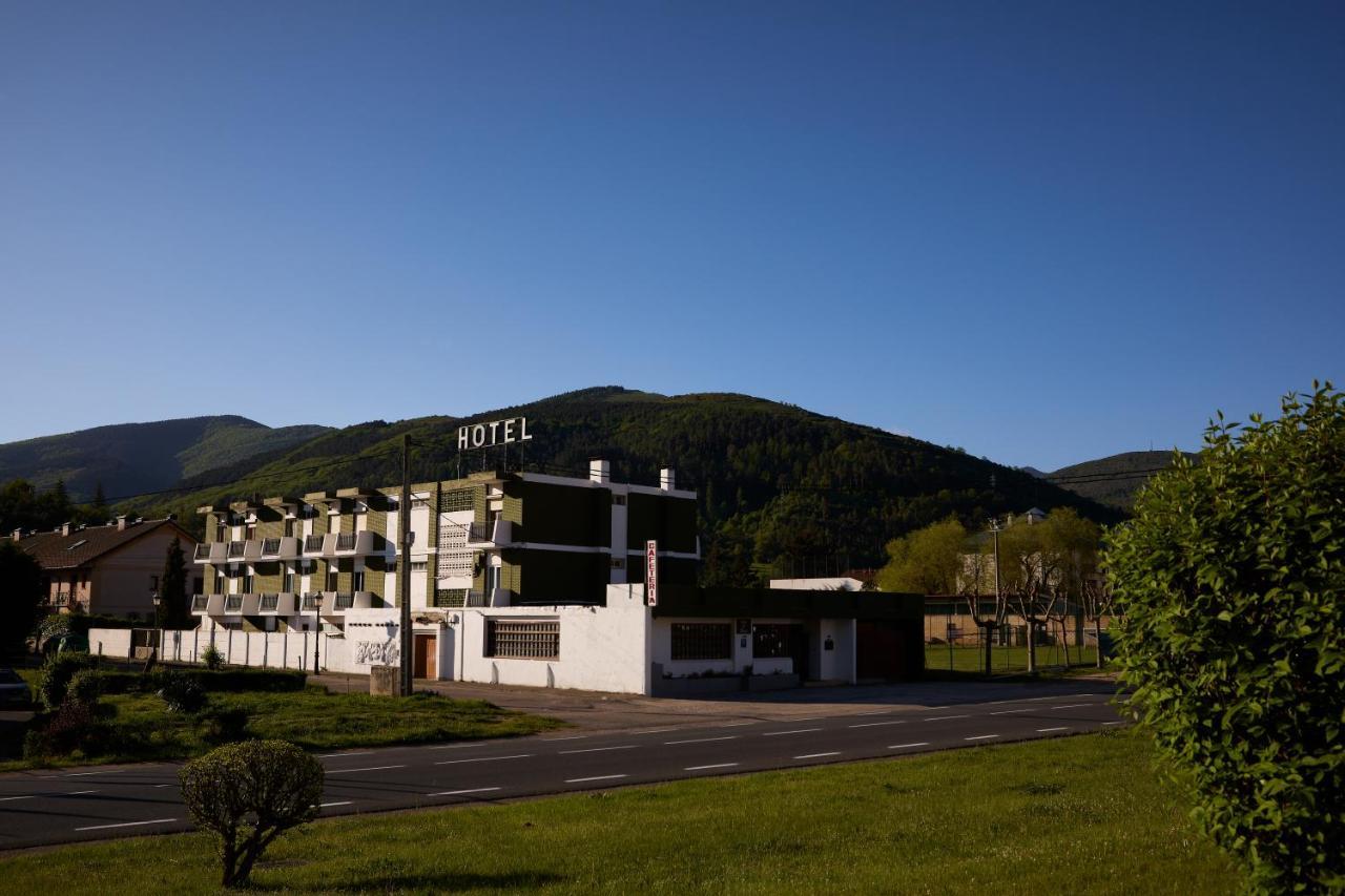 Hotel Del Trueno Эскарай Экстерьер фото